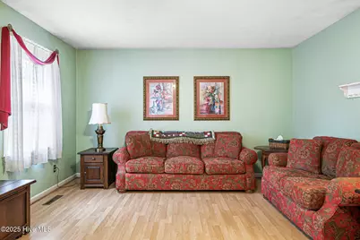 214 Elm Street, Warsaw, NC 28398 - Photo 6