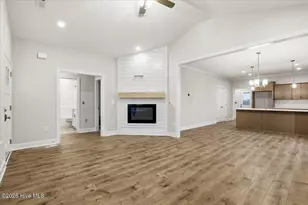 608 S Vance St, Fremont, NC 27830 - Photo 8