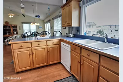 161 Brunswick Avenue E, Holden Beach, NC 28462 - Photo 18