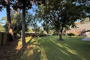 300 E Roseboro St, Roseboro, NC 28382 - Photo 4