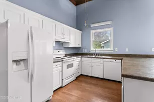 3608 Meadow Dr, Morehead City, NC 28557 - Photo 14