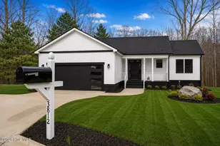 3812 Ramblewood Hill Dr W, Wilson, NC 27893 - Photo 2
