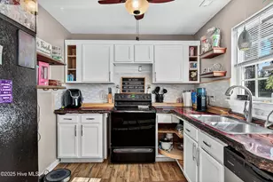 203 Reef Ln, Richlands, NC 28574 - Photo 14