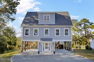 504 Creek Dr, Hampstead, NC 28443 - Photo 1