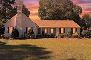 101 Forest Dr, Clinton, NC 28328 - Photo 1