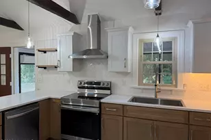 101 Forest Dr, Clinton, NC 28328 - Photo 6