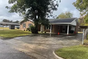 1412 Russell St, Rocky Mount, NC 27803 - Photo 2