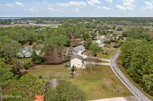 250 Star Hill Dr, Cape Carteret, NC 28584 - Photo 38