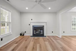 250 Star Hill Dr, Cape Carteret, NC 28584 - Photo 8