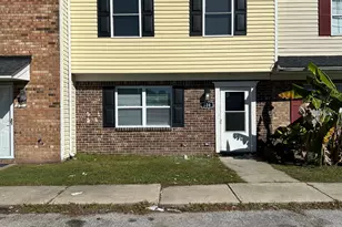 320 Myrtlewood Cir, Jacksonville, NC 28546 - Photo 1