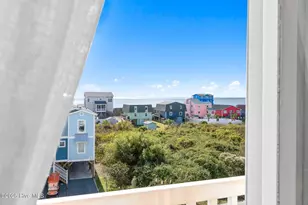 105 SE 58th St, Oak Island, NC 28465 - Photo 2