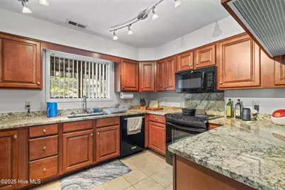 1305 Two Mile Circle E, Wilmington, NC 28405 - Photo 10