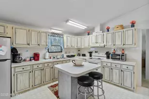 984 Myrtle Ct, Calabash, NC 28467 - Photo 2