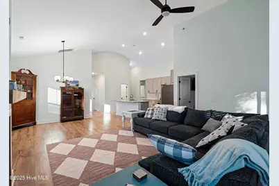 1214 N Caswell Avenue, Southport, NC 28461 - Photo 16
