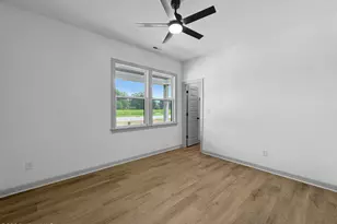 321 Yawl St, Elizabeth City, NC 27909 - Photo 10