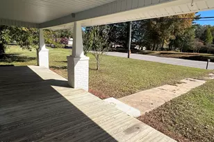 10140 N College St, Clarkton, NC 28433 - Photo 6
