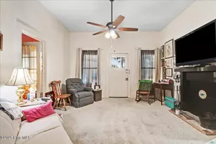 302 N Sycamore St, Fremont, NC 27830 - Photo 8