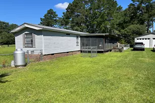 471 Ball Park Rd, Lumberton, NC 28358 - Photo 14