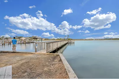 2608 E Oak Island Drive, Oak Island, NC 28465 - Photo 20