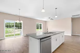 314 E Theriault Ct, Jacksonville, NC 28540 - Photo 16
