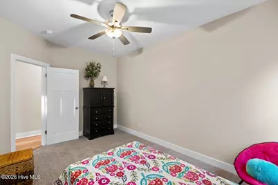 320 E Theriault Court, Jacksonville, NC 28540 - Photo 4