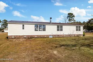 758 Wetherington Landing Rd, Stella, NC 28582 - Photo 2