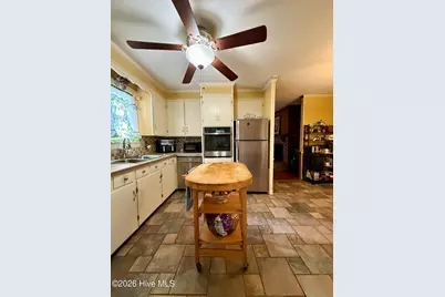 903 E Woodlawn Drive, Williamston, NC 27892 - Photo 24