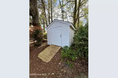 903 E Woodlawn Drive, Williamston, NC 27892 - Photo 14