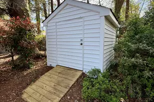 903 E Woodlawn Dr, Williamston, NC 27892 - Photo 14
