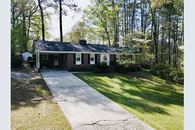 903 E Woodlawn Drive, Williamston, NC 27892 - Photo 2