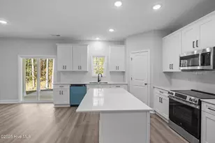 7018 Bayberry Park Dr, New Bern, NC 28562 - Photo 14