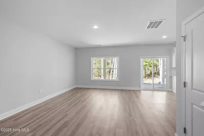 7018 Bayberry Park Drive, New Bern, NC 28562 - Photo 12