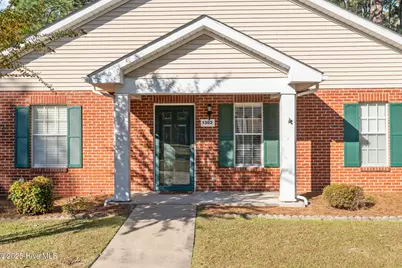 1302 Chancery Court, Aberdeen, NC 28315 - Photo 2