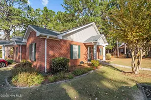 1302 Chancery Ct, Aberdeen, NC 28315 - Photo 32