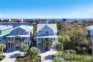 611 Third Street S, Carolina Beach, NC 28428 - Photo 4