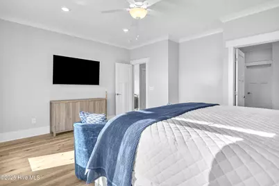 611 Third Street S, Carolina Beach, NC 28428 - Photo 38