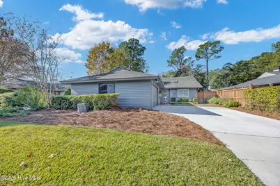 1204 Bayside Circle W, Wilmington, NC 28405 - Photo 2