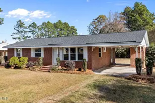 612 Gray St, Elm City, NC 27822 - Photo 4