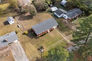 612 Gray St, Elm City, NC 27822 - Photo 32