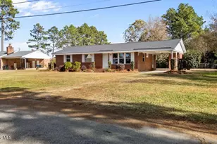 612 Gray St, Elm City, NC 27822 - Photo 2
