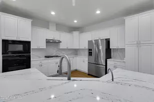 2113 Hidden Harbor Dr, New Bern, NC 28562 - Photo 14