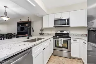 202 Lewis Dr, Carolina Beach, NC 28428 - Photo 6