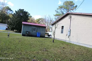 513 W Main St, Beulaville, NC 28518 - Photo 34