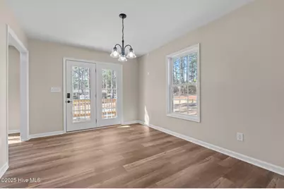 215 Beech Street, Hamlet, NC 28345 - Photo 8