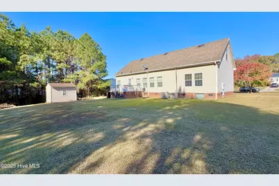 2917 Laurel Ridge Lane, Kinston, NC 28504 - Photo 2