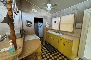 102 Lawrence St, Emerald Isle, NC 28594 - Photo 10
