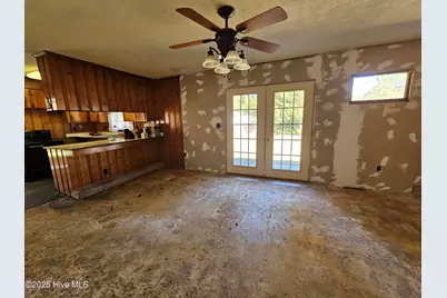 124 Kimberly Drive, Clinton, NC 28328 - Photo 14