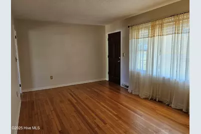 124 Kimberly Drive, Clinton, NC 28328 - Photo 4