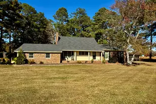 1247 Scenic Dr, Williamston, NC 27892 - Photo 2