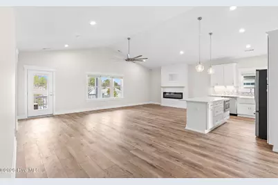 204 NE 33rd Street, Oak Island, NC 28465 - Photo 10